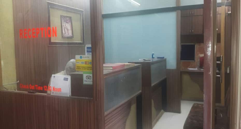 Hotel Shivrattan, Indore 4